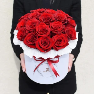 Premium 20 Roses Box